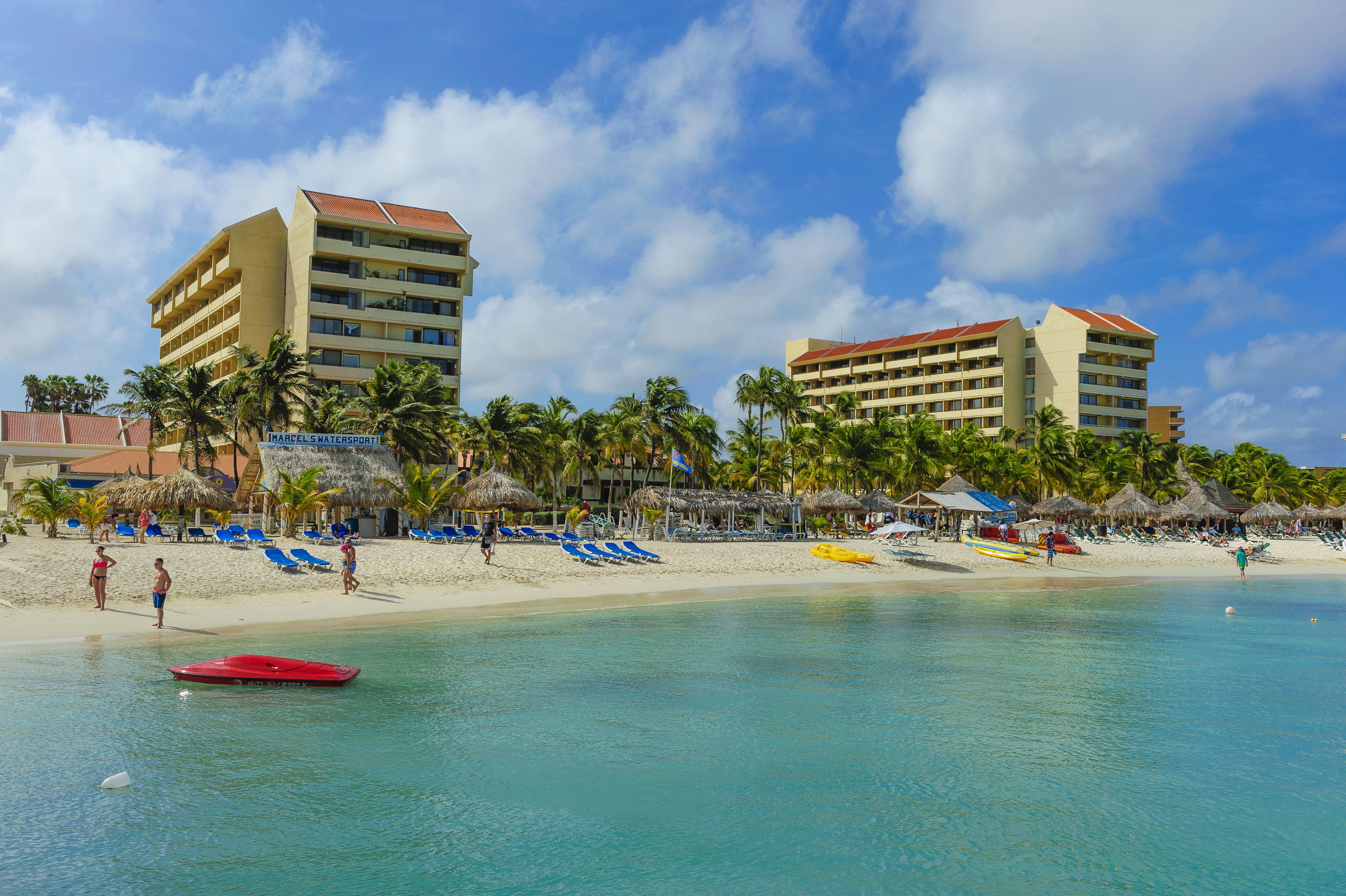Hotel Barcelo Aruba Palm Beach Esterno foto